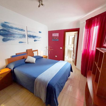 Habitacion Doble Con Bano Privado En Tenerife, Canary Islands La Laguna  Bagian luar foto
