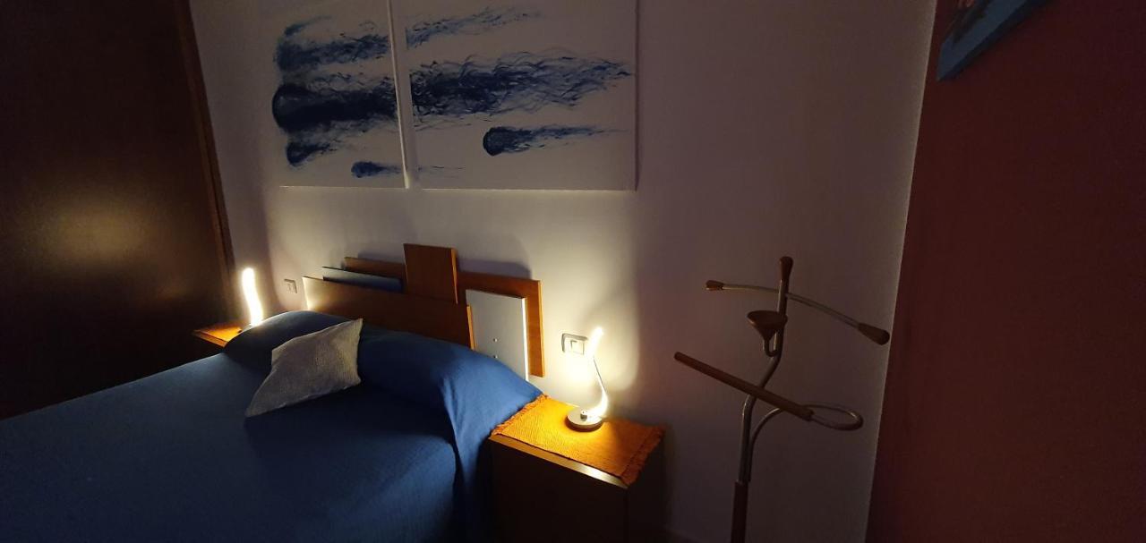 Habitacion Doble Con Bano Privado En Tenerife, Canary Islands La Laguna  Bagian luar foto