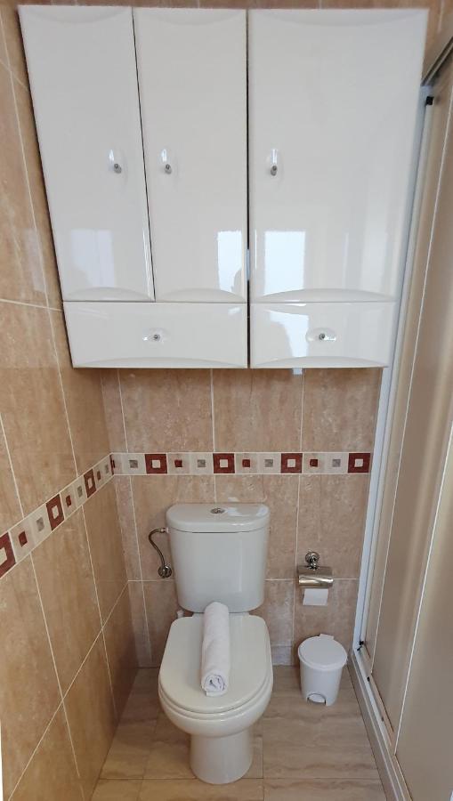 Habitacion Doble Con Bano Privado En Tenerife, Canary Islands La Laguna  Bagian luar foto